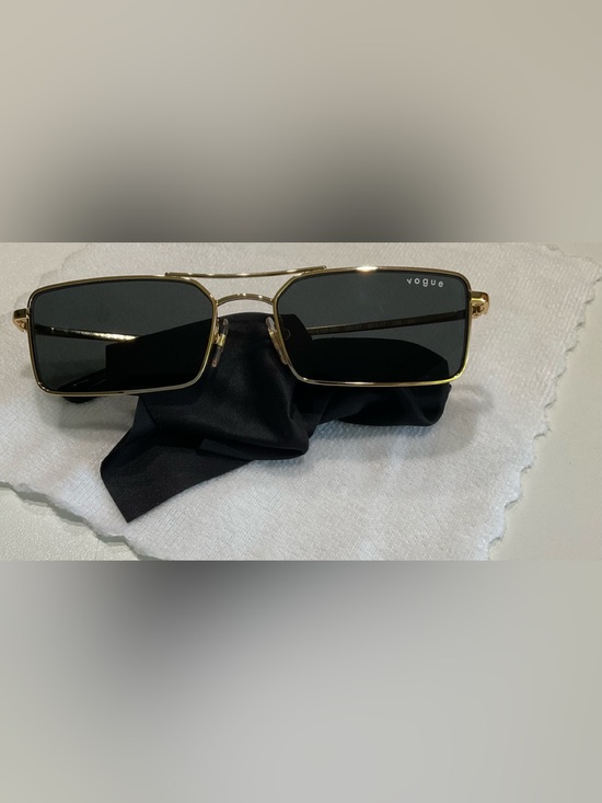 ??Vogue Gold Frame Dark Grey Sunglasses, 55x17   135  3N main image 6